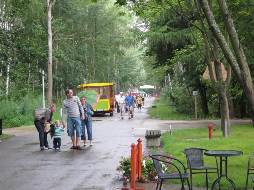Resort Piaseczno Rozpłucie 外观 照片