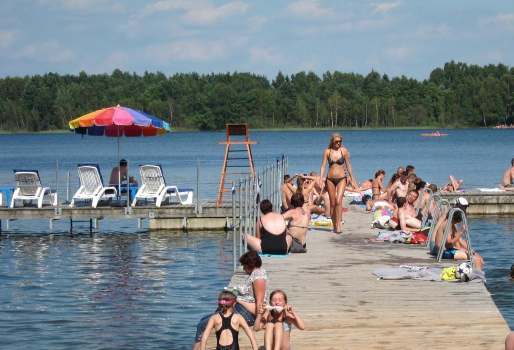 Resort Piaseczno Rozpłucie 外观 照片