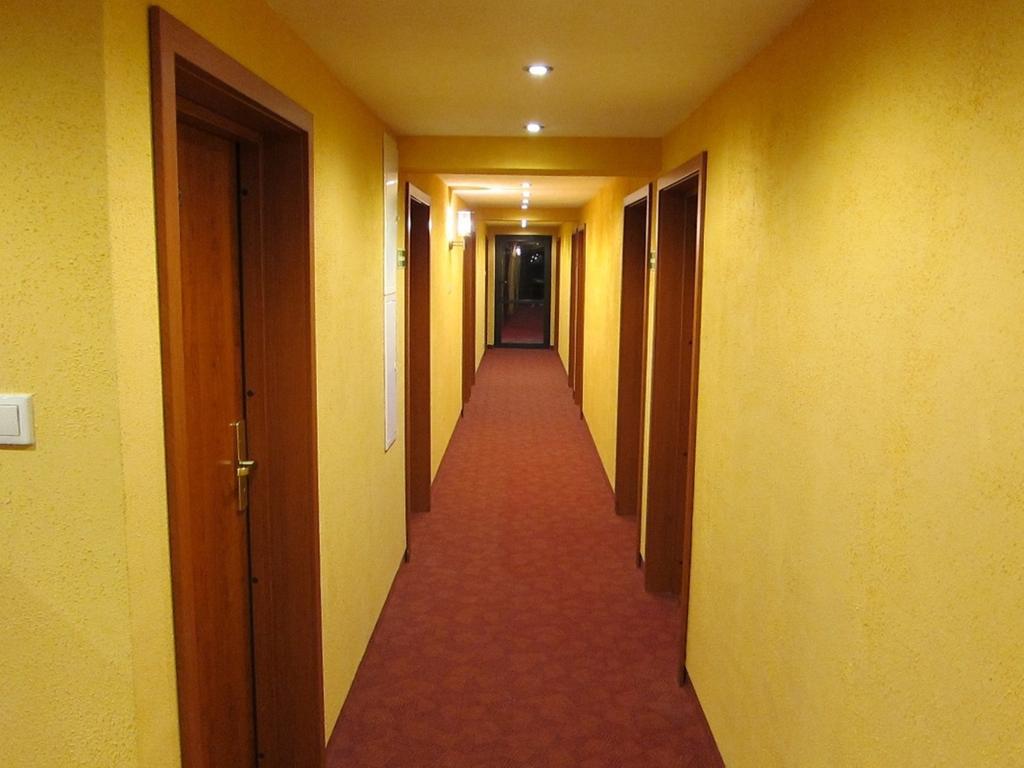 Resort Piaseczno Rozpłucie 外观 照片