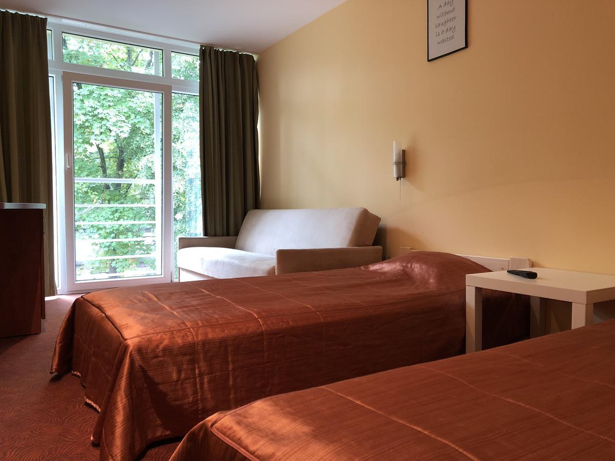Resort Piaseczno Rozpłucie 外观 照片